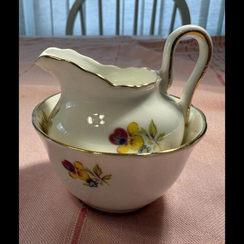 Grosvenor Bone China England Mini Creamer and Sugar Set Floral Pansies UEC